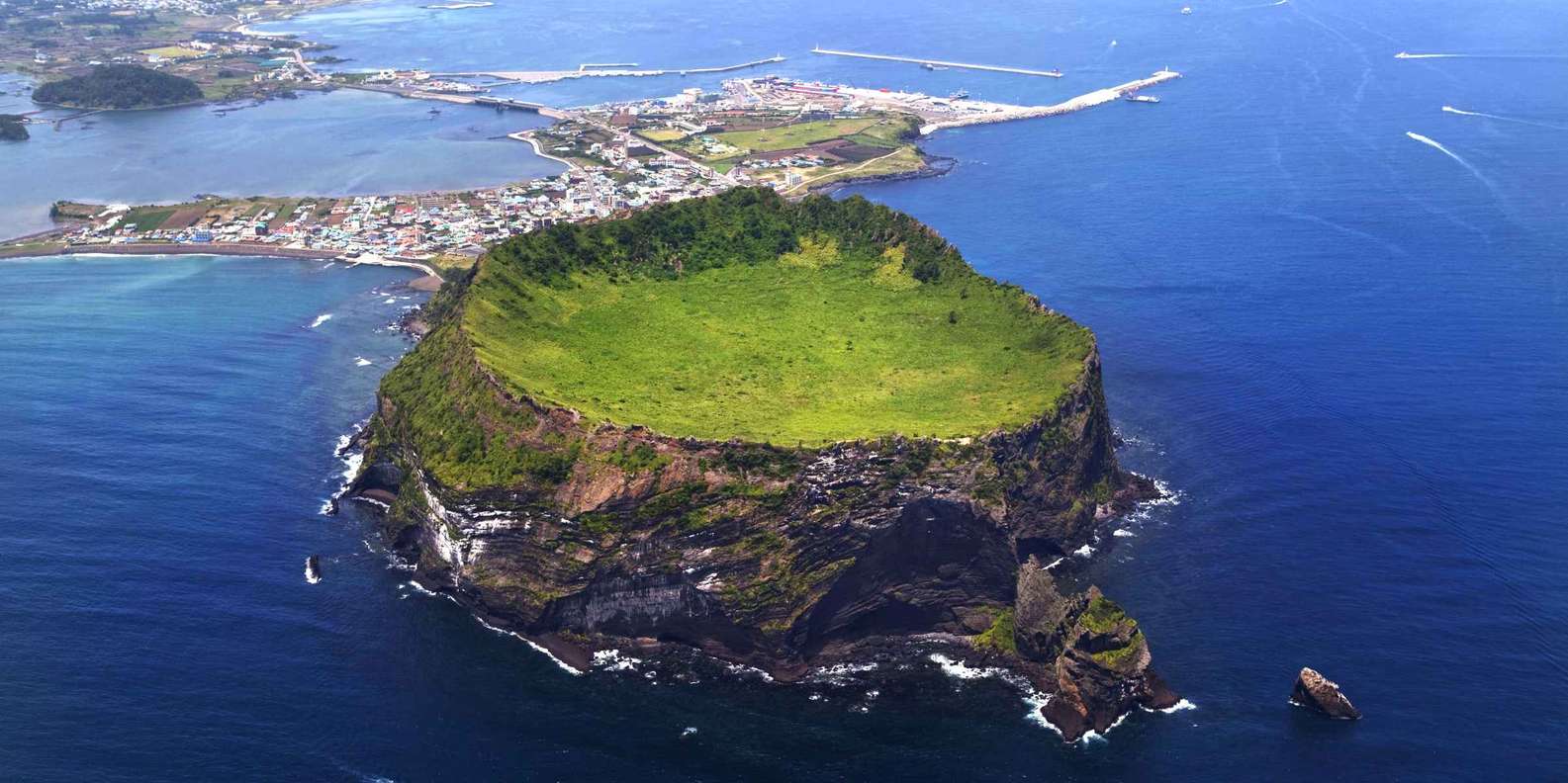 12 Days Seoul and Jeju – Seongsan Ilchulbong, Jeju